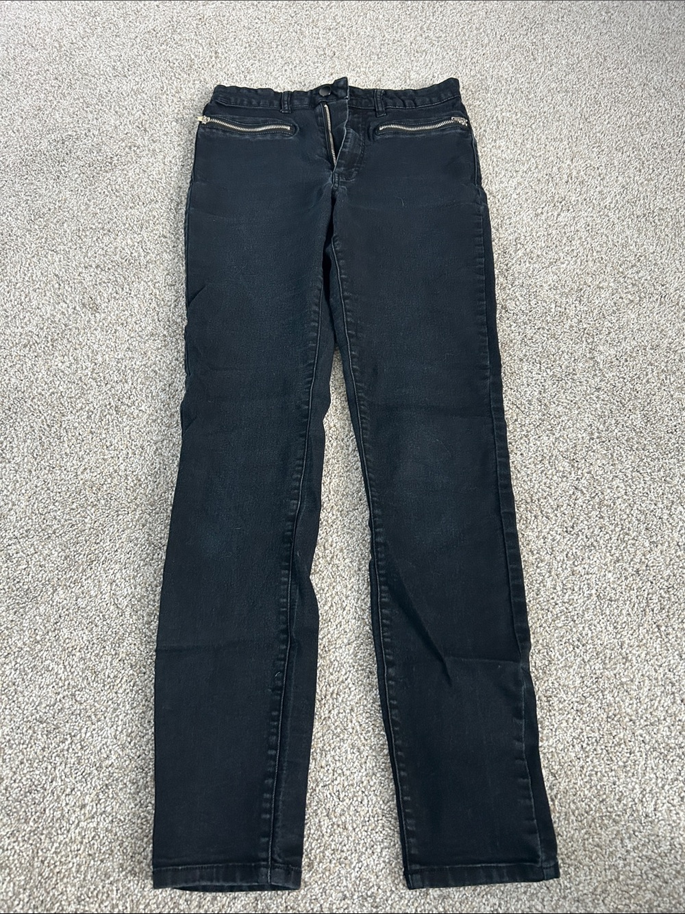 Forever 21 Black Skinny Jeans with Zip Pocket Accents